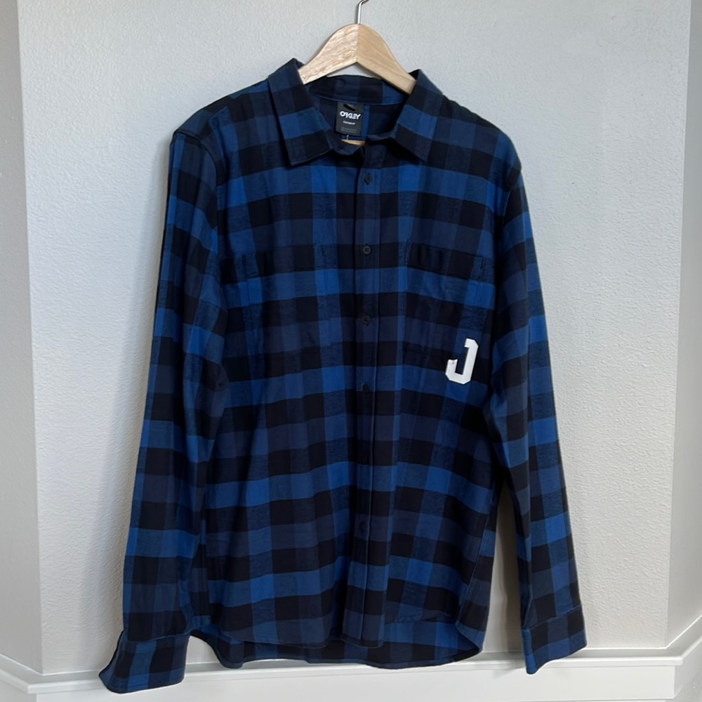 NWT Men’s Oakley Icon Flannel